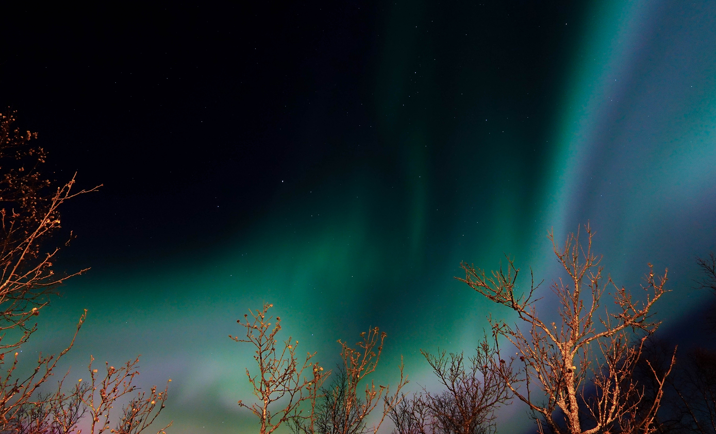 How to Capture Northern Light with a Compact Camera